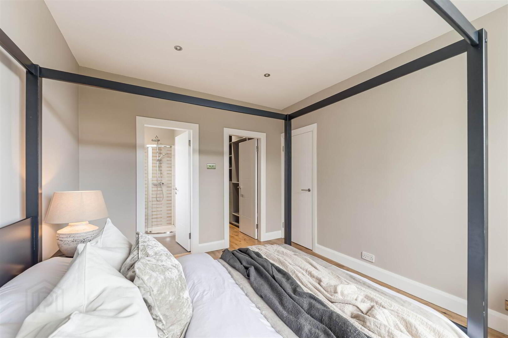 2 Kintyre Avenue 67 of 112