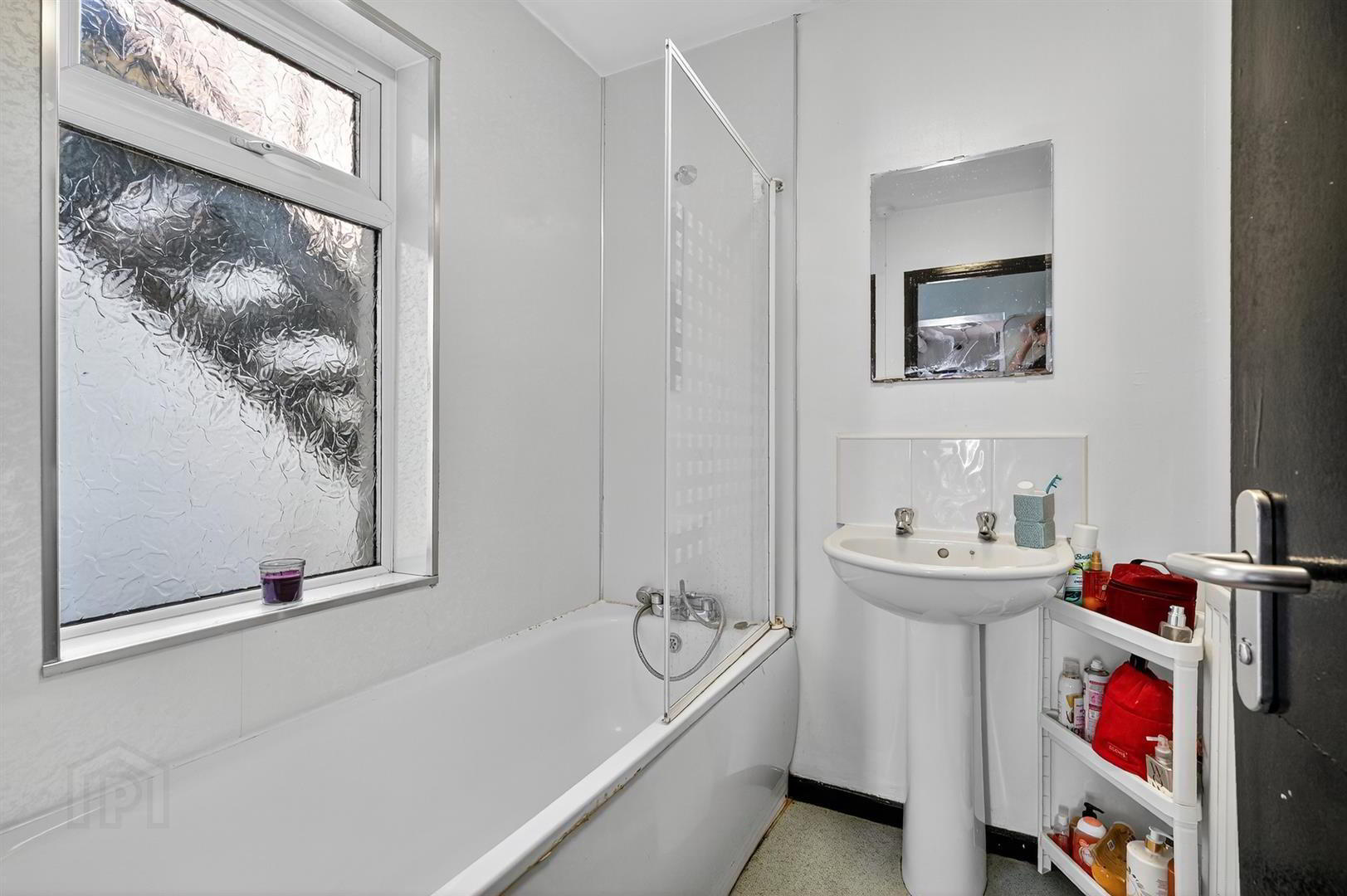 75 Wellesley Avenue ( Converted Into Two Apartments) 9 of 20