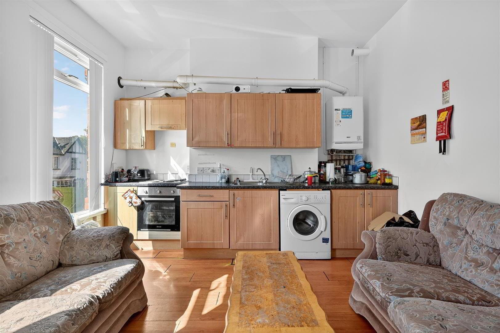 75 Wellesley Avenue ( Converted Into Two Apartments) 12 of 20