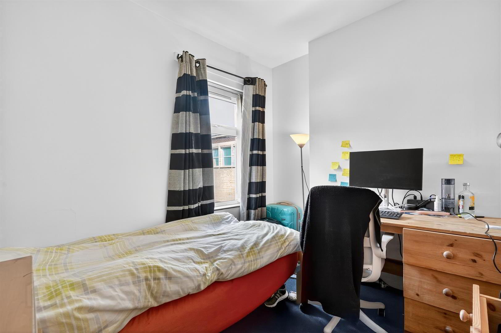 75 Wellesley Avenue ( Converted Into Two Apartments) 14 of 20