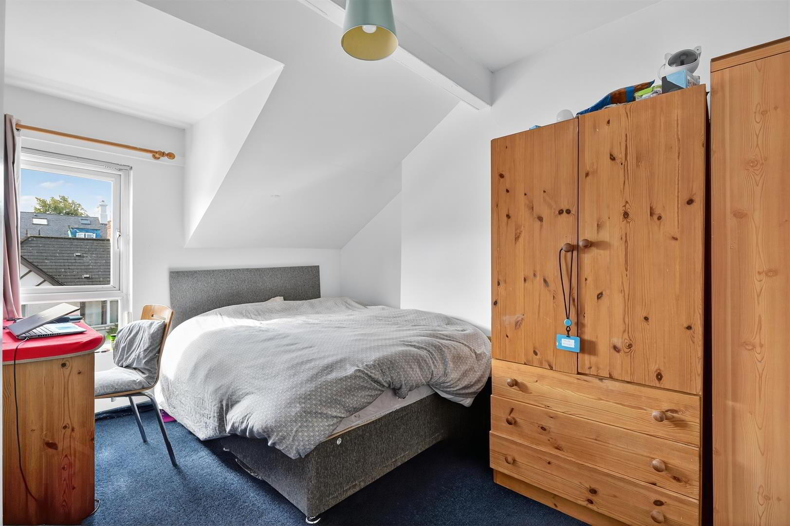 75 Wellesley Avenue ( Converted Into Two Apartments) 16 of 20