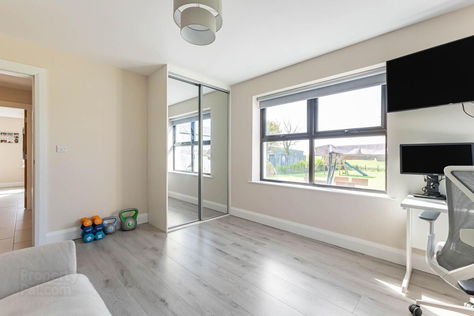 87 Carrickmannon Road 11 of 40