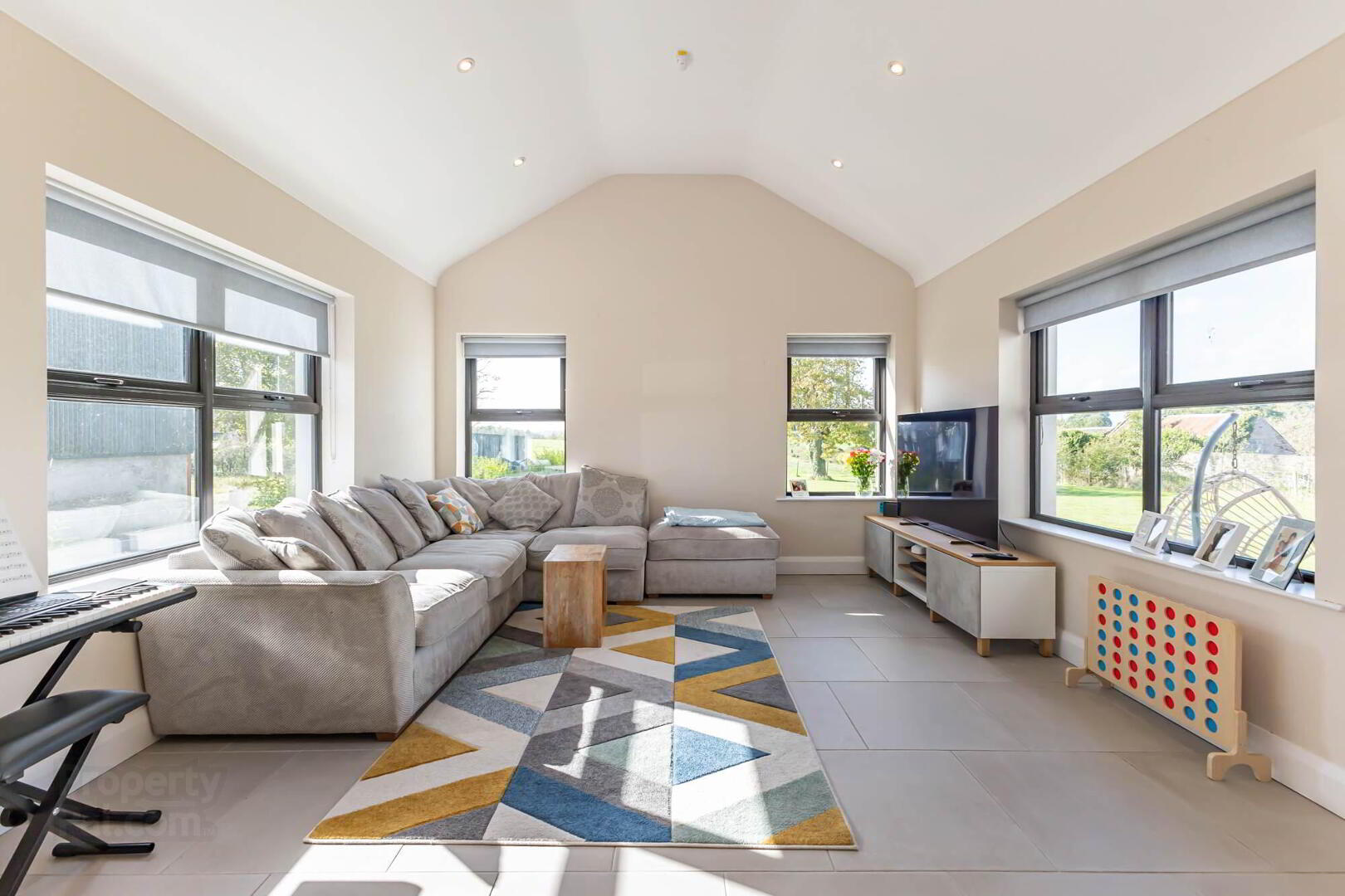 87 Carrickmannon Road 17 of 40