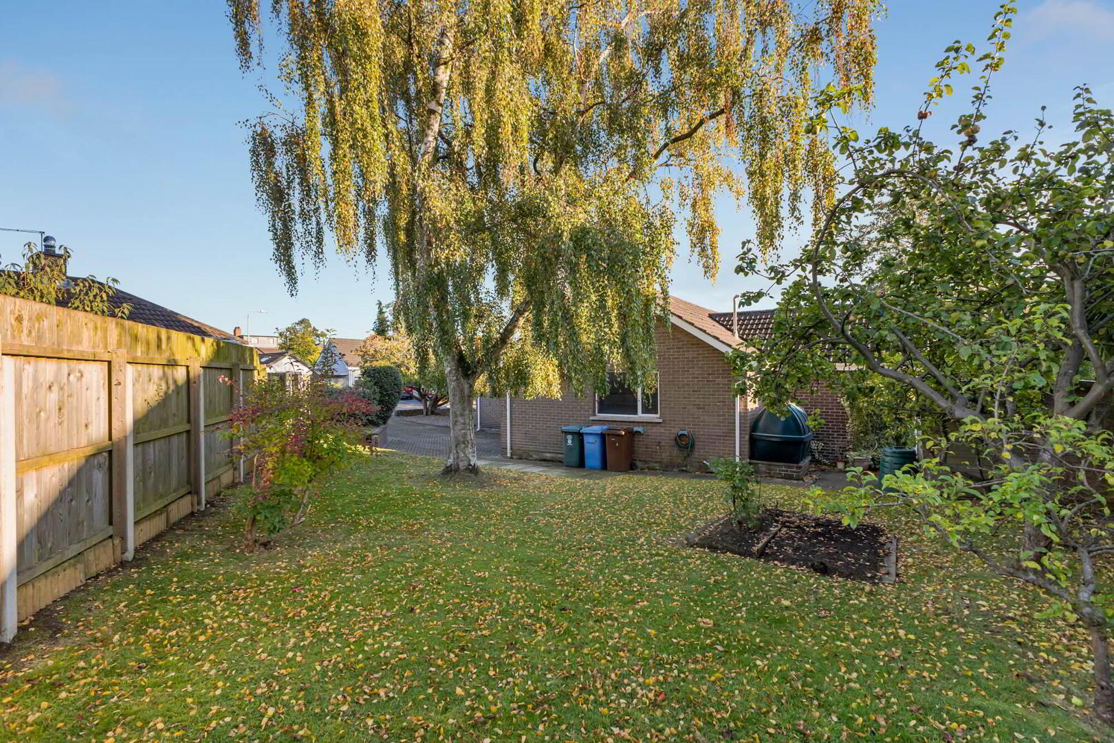 9 Dalboyne Gardens 28 of 30