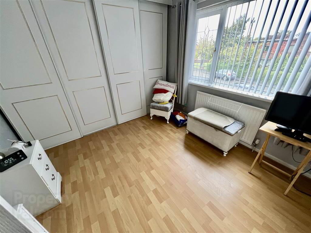 33 Mount Merrion Gardens 6 of 8
