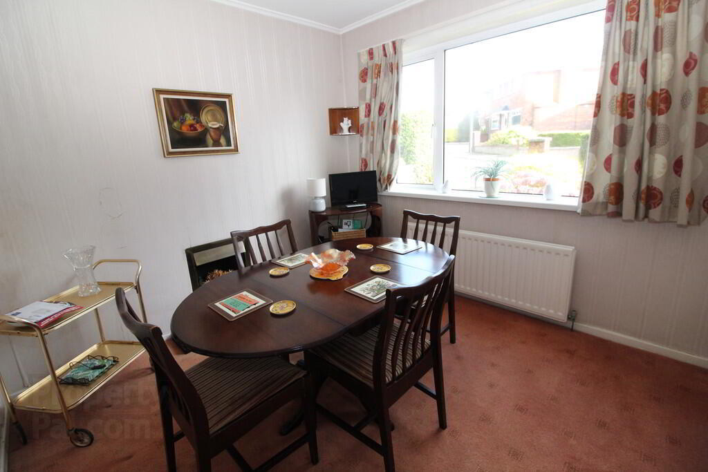 47 Glebe Road West 5 of 16