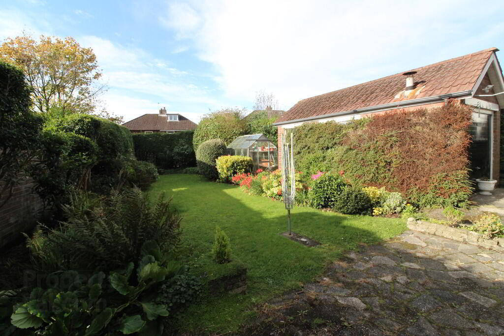 47 Glebe Road West 14 of 16