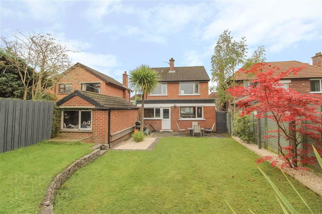 17 Kingswood Park 19 of 19
