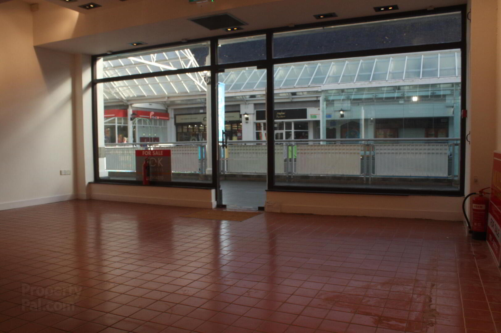 Unit 29, Market Cross Shopping Centre