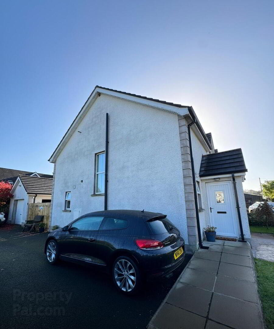 5 Wallace Crescent 6 of 38