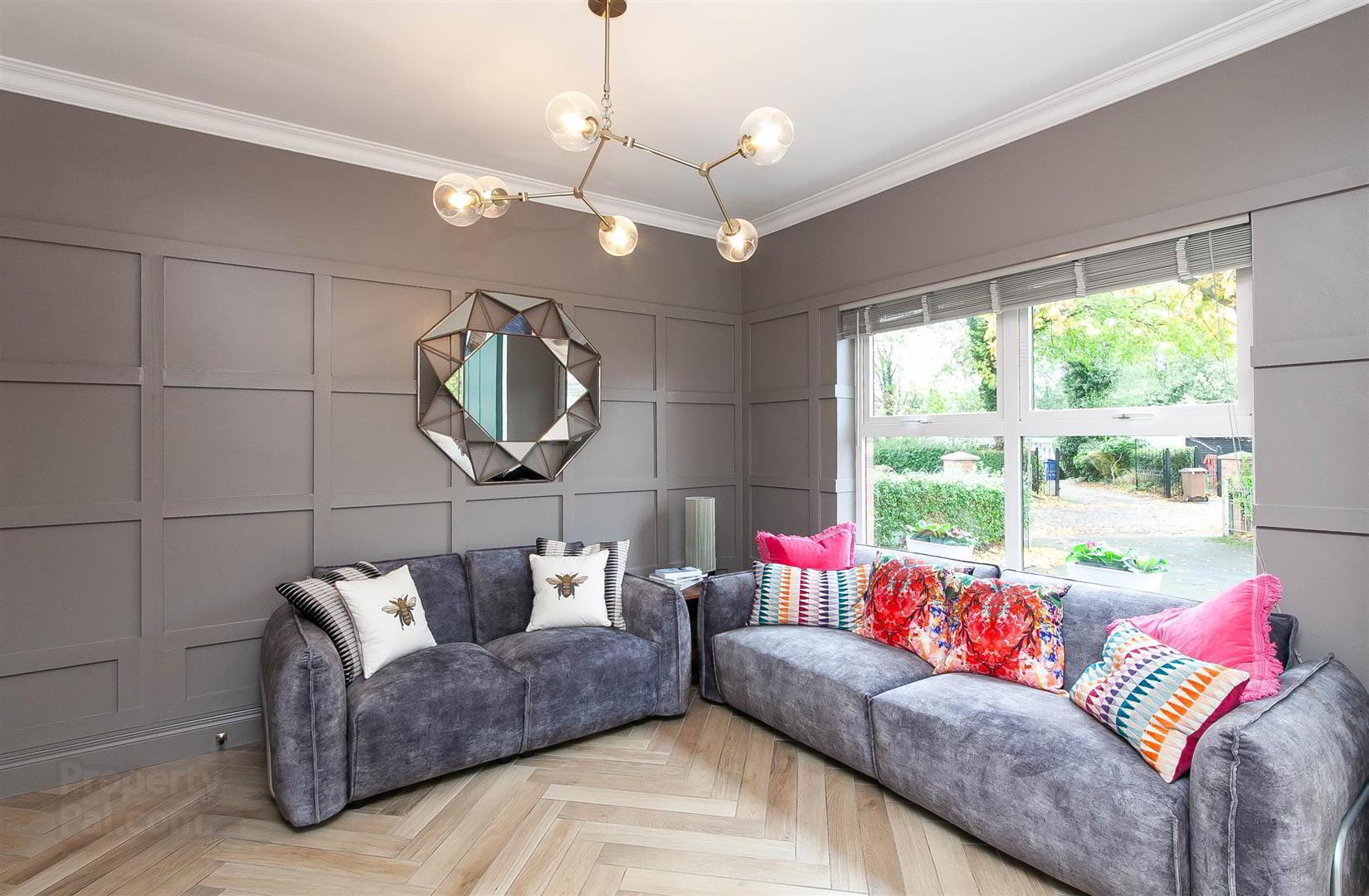 16 Holland Park 7 of 34