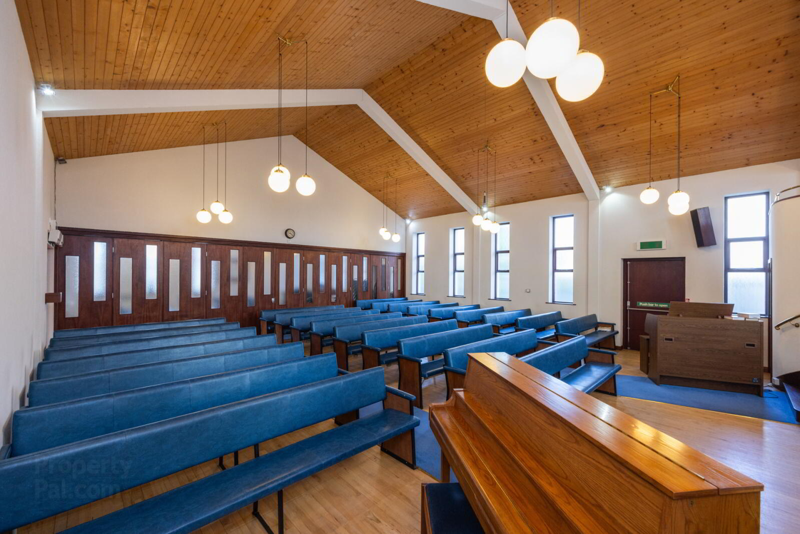 Olivet Hall, 138-140 Mount Merrion Avenue 7 of 15