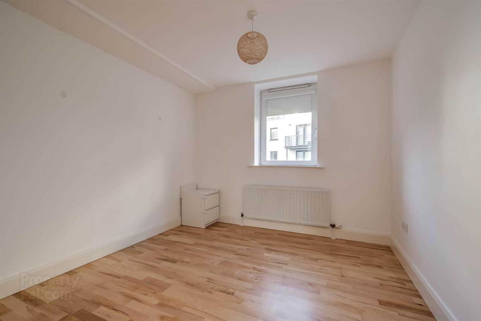 C2.4 Apartment, Whitehall Square, 181 Sandy Row 9 of 11