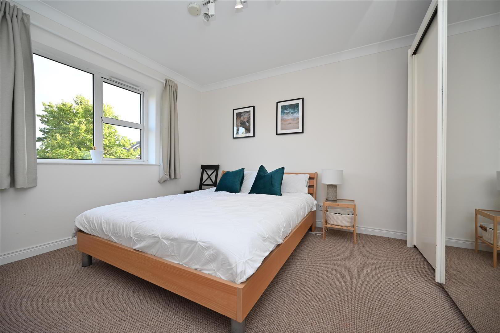 54 Ardenlee Crescent 6 of 10