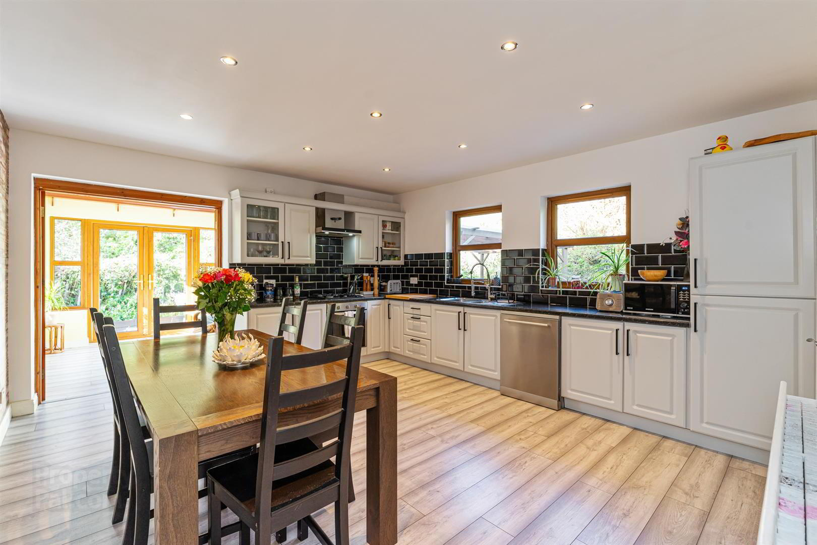 1085 Crumlin Road 11 of 28