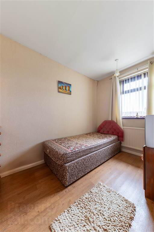 8 Benmore Drive 14 of 18