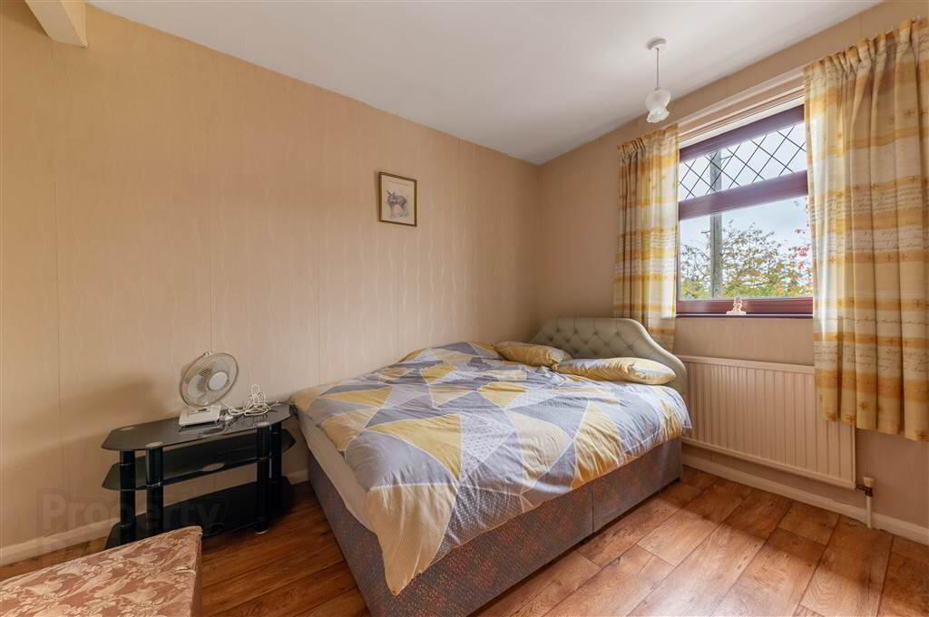 8 Benmore Drive 13 of 18