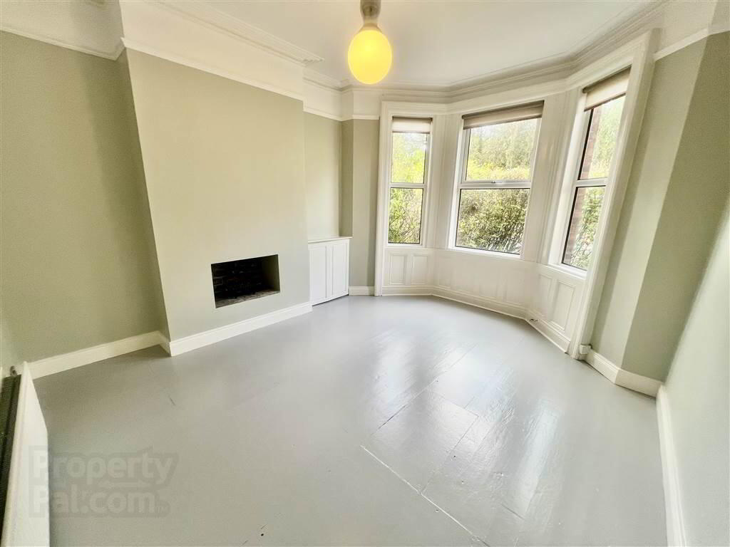 236 Ravenhill Road 6 of 24