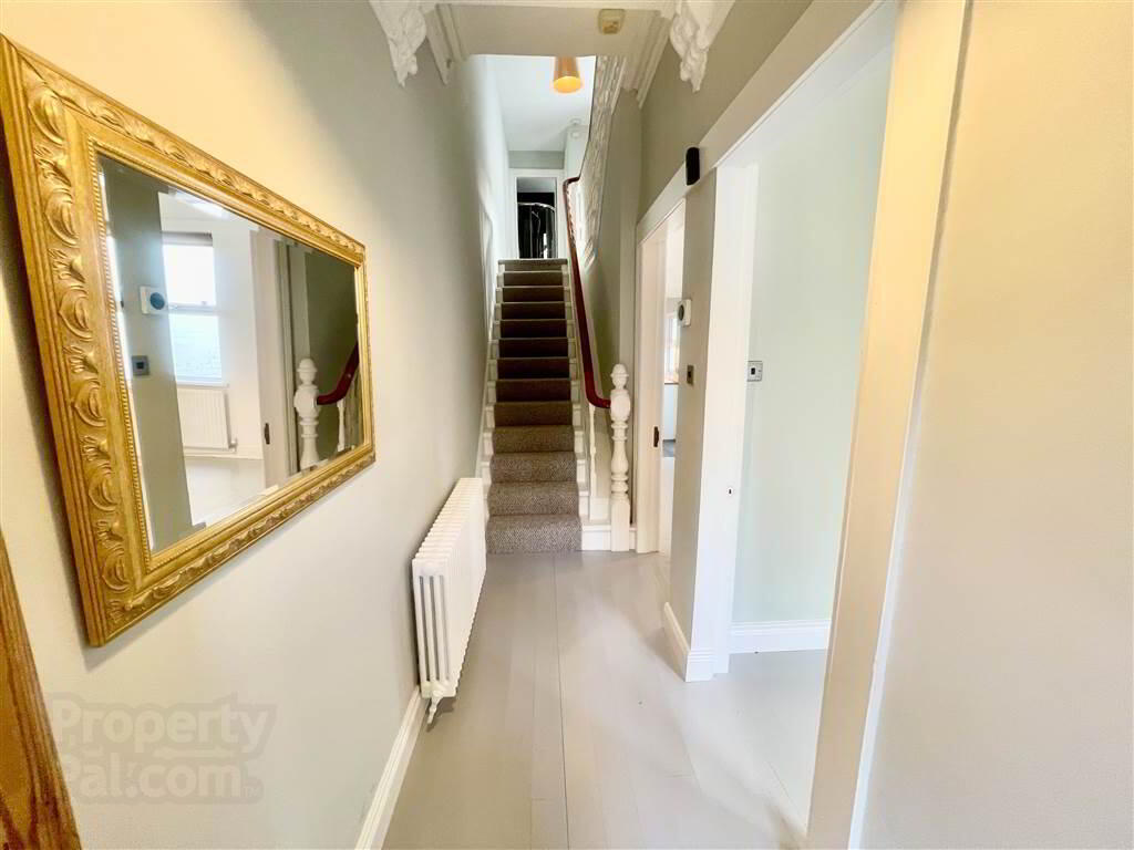 236 Ravenhill Road 5 of 24