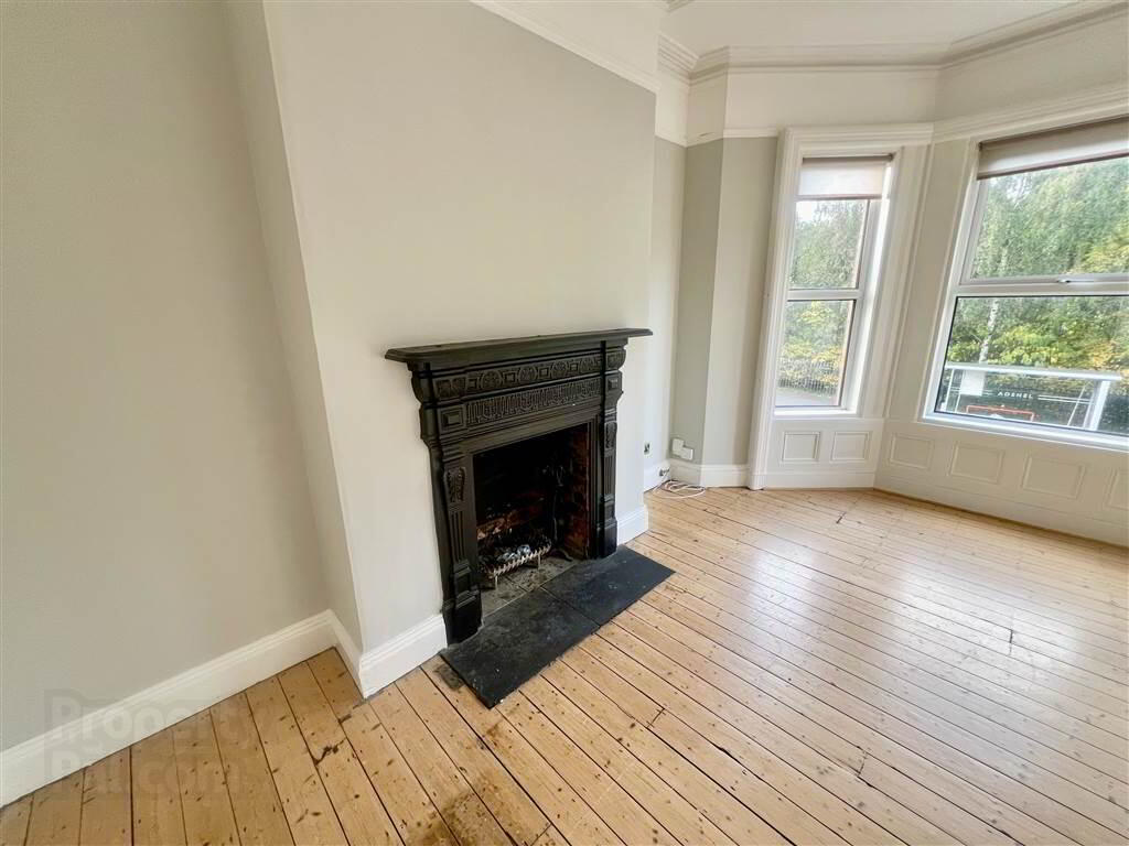 236 Ravenhill Road 12 of 24