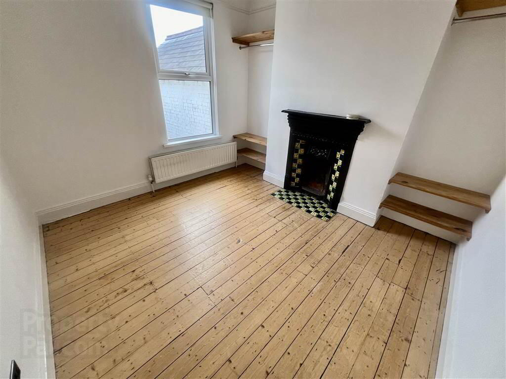 236 Ravenhill Road 14 of 24
