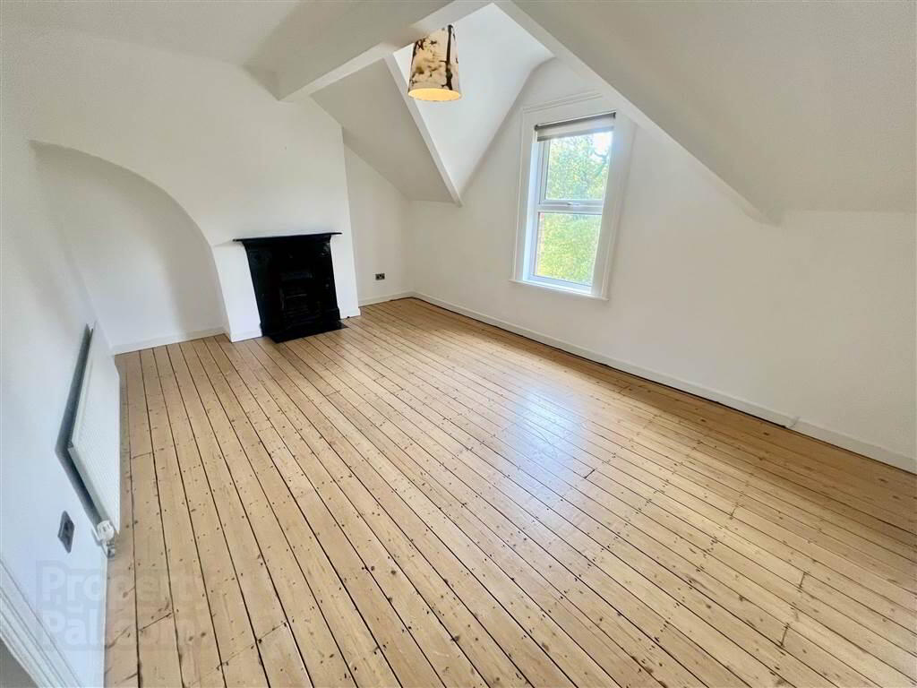 236 Ravenhill Road 20 of 24
