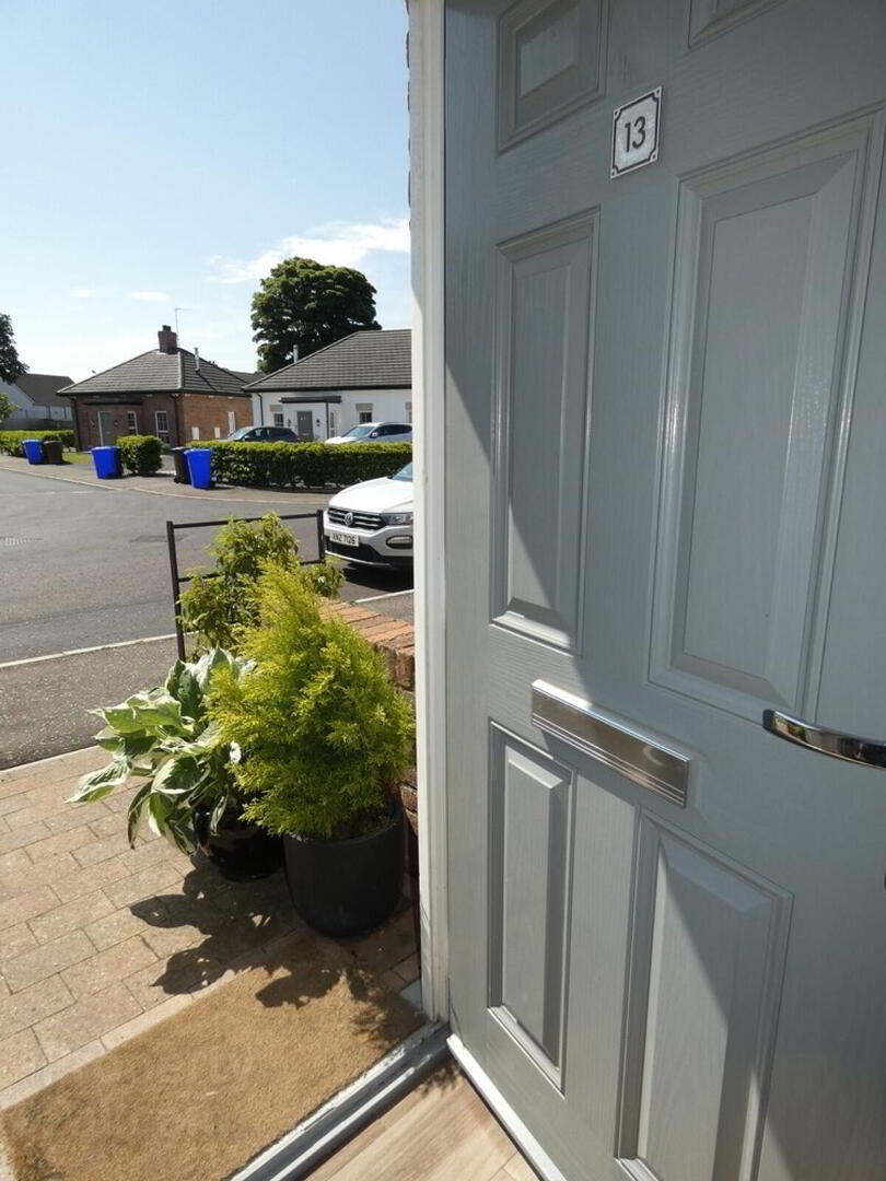 13 Paddock Lane 5 of 37