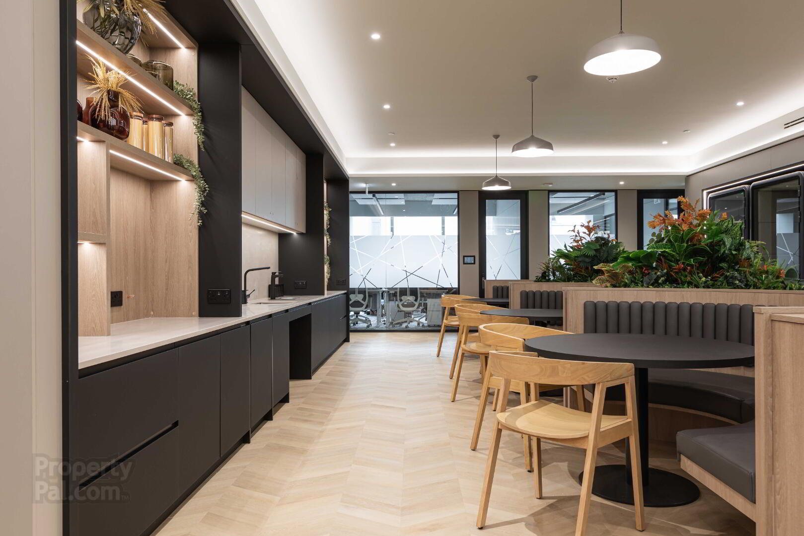 Metro Office, 6-9 Donegall Square South 25 of 37