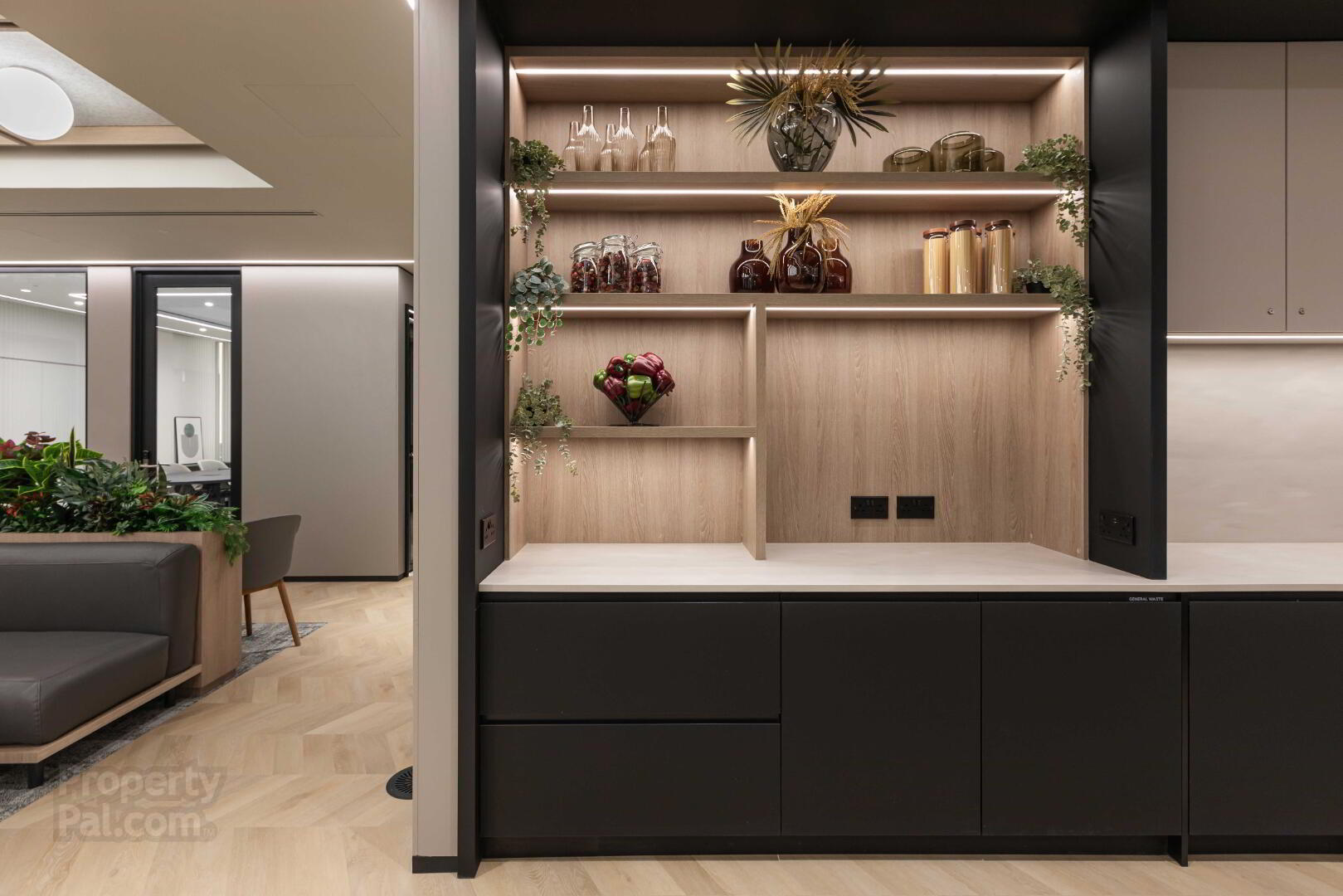 Metro Office, 6-9 Donegall Square South 28 of 37