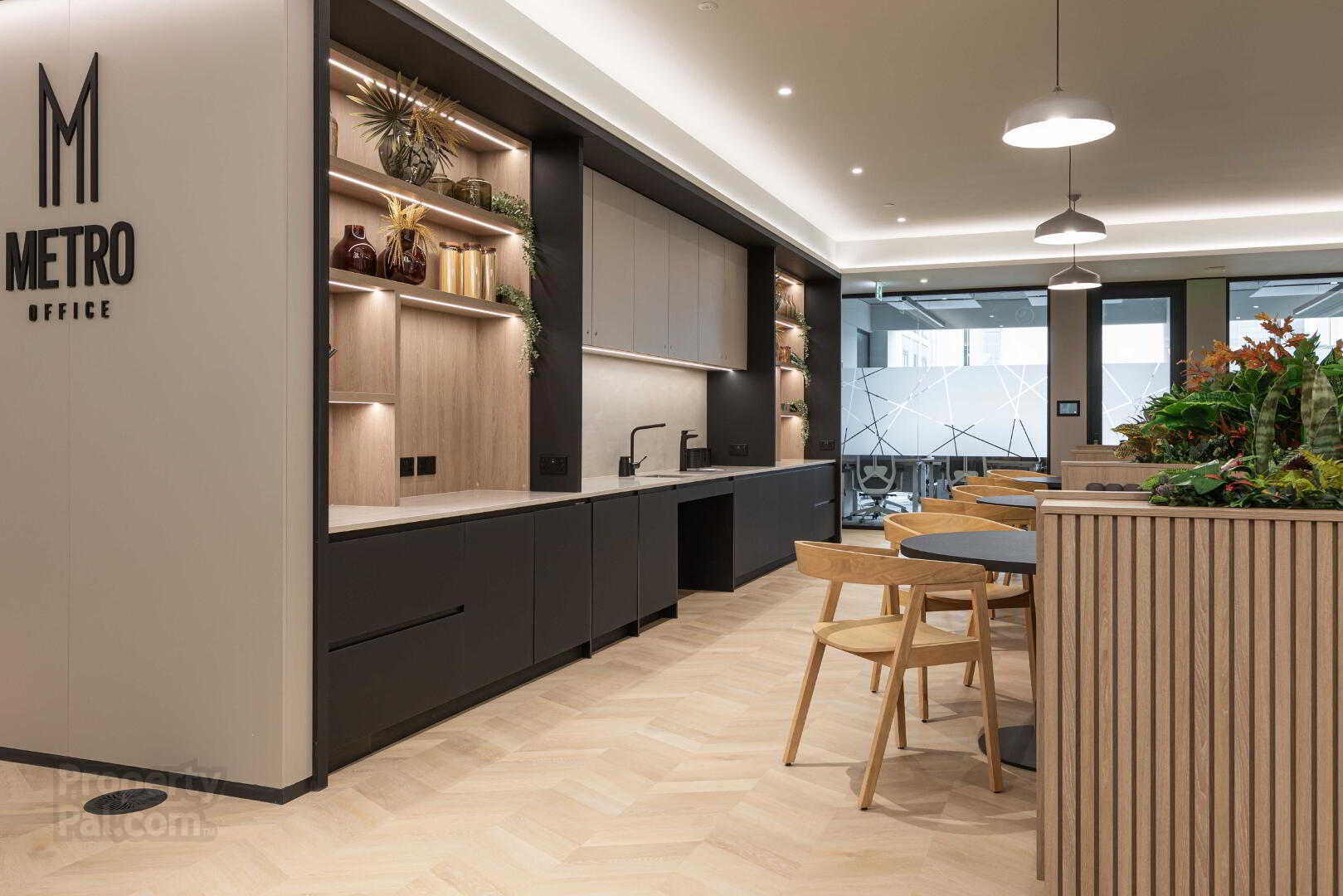Metro Office, 6-9 Donegall Square South 29 of 37