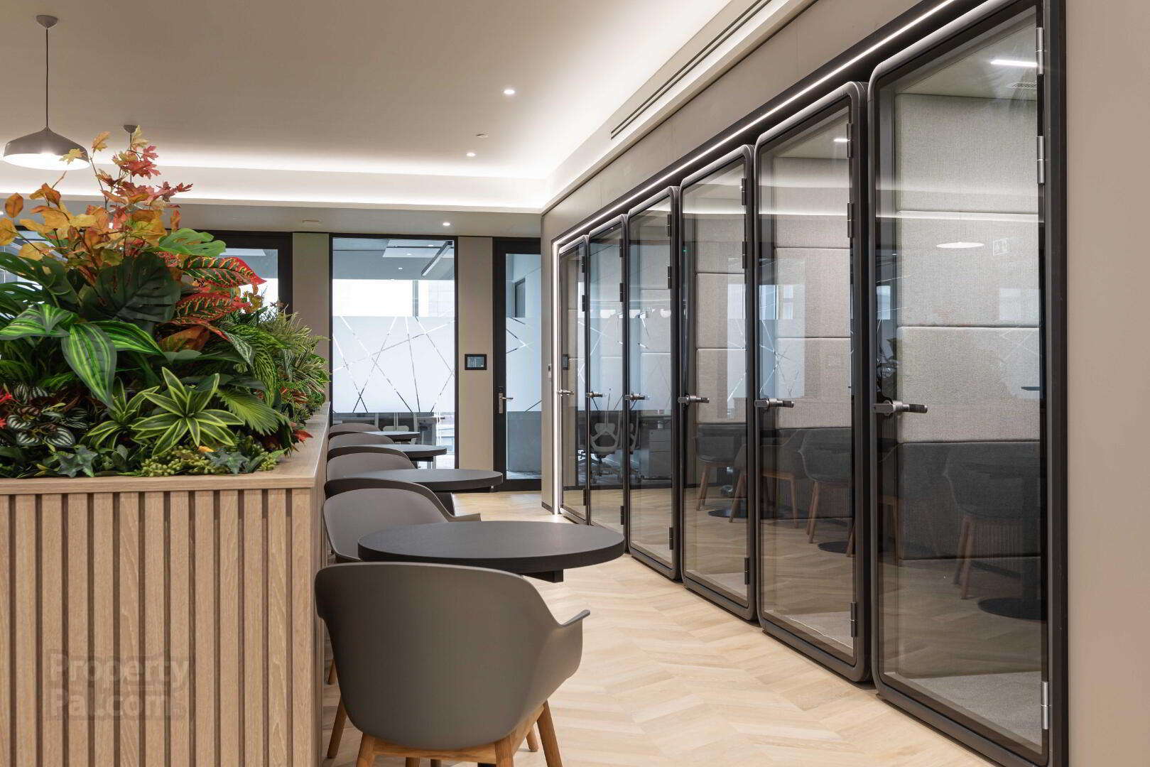 Metro Office, 6-9 Donegall Square South 35 of 37