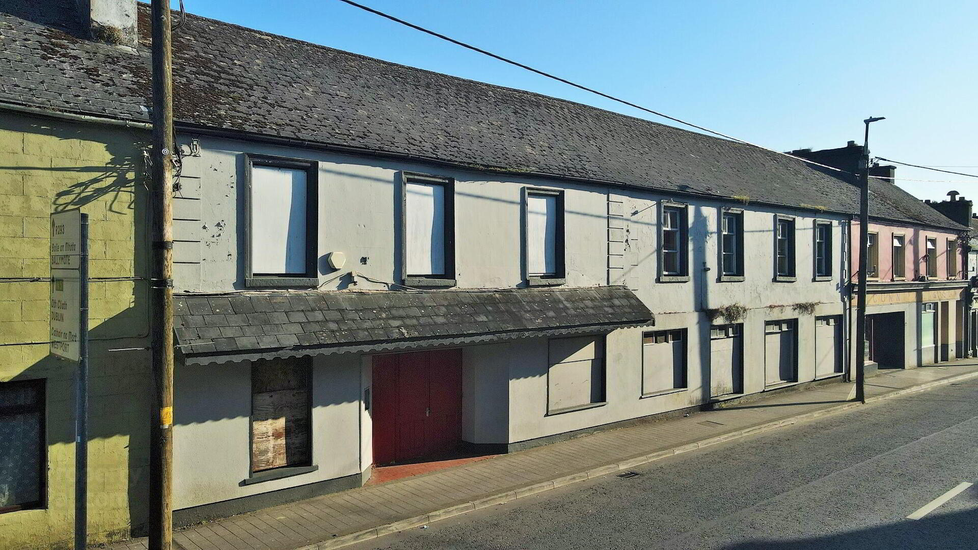 Former Lough Gara Hotel