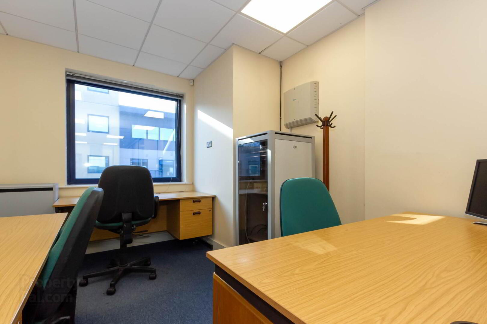 Unit 5 Block, F Nutgrove Office Park 14 of 23