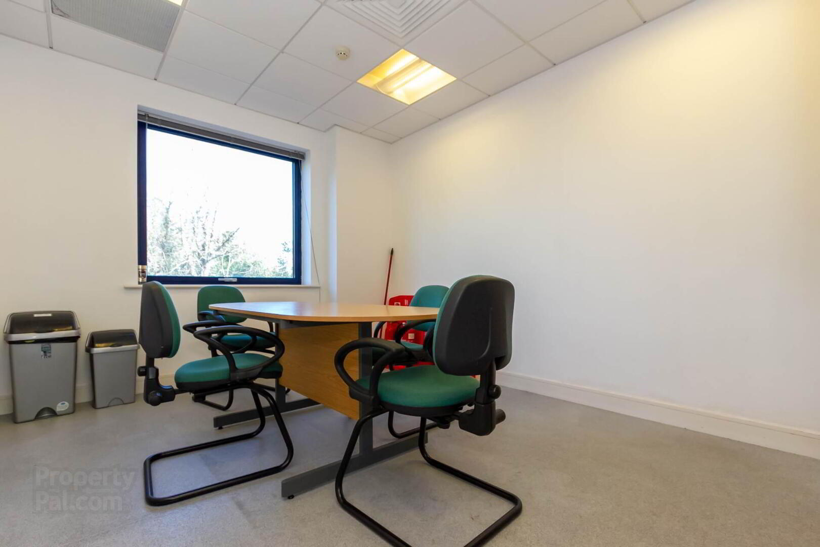 Unit 5 Block, F Nutgrove Office Park 21 of 23