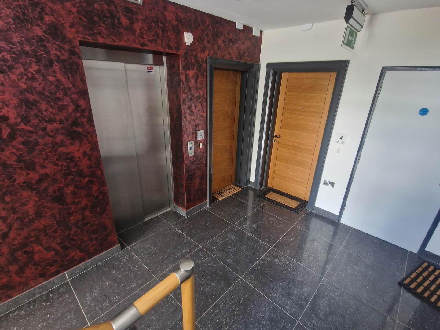 Two Bed Apartment 4 of 18