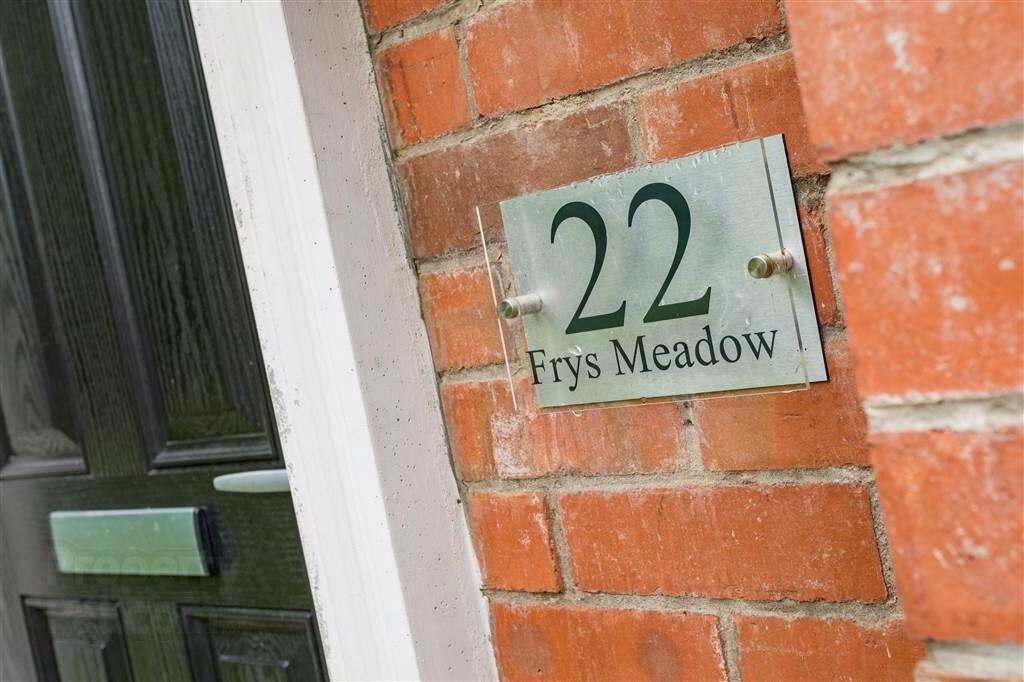 22 Frys Meadow