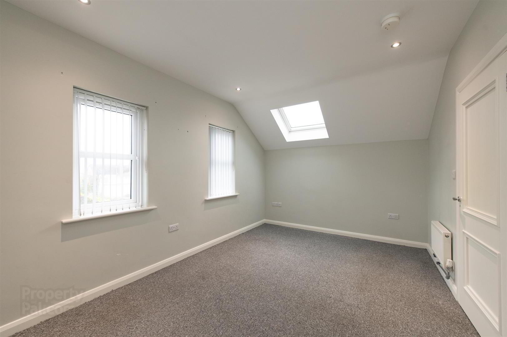 1b Strangford Road 14 of 21