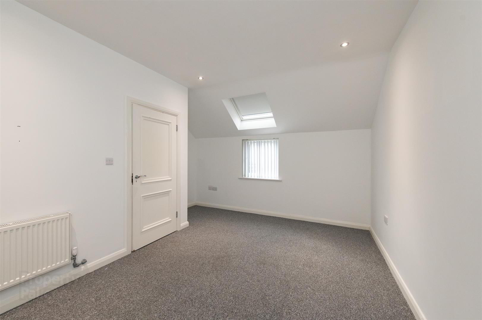 1b Strangford Road 15 of 21