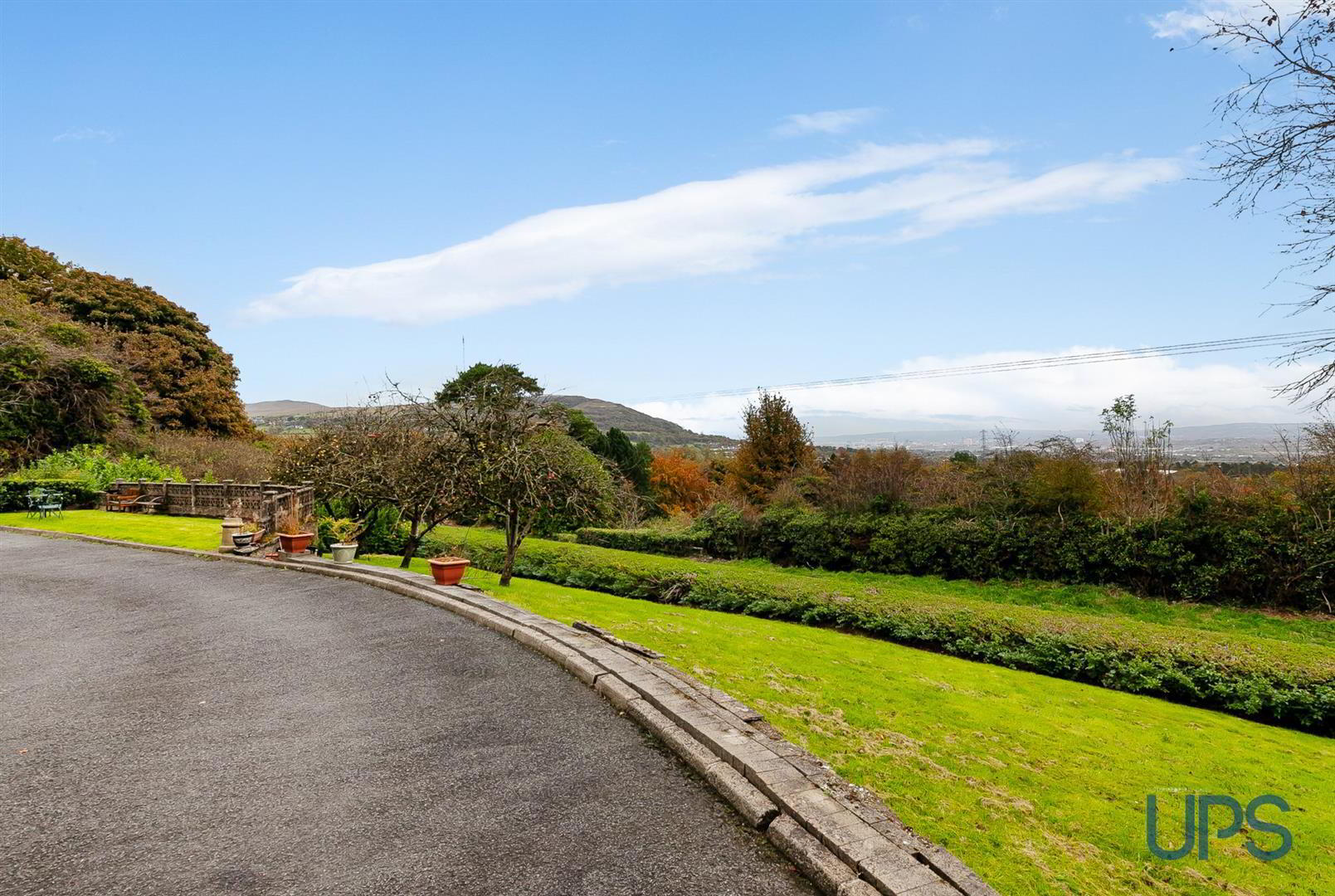 35 Colinglen Road 32 of 44