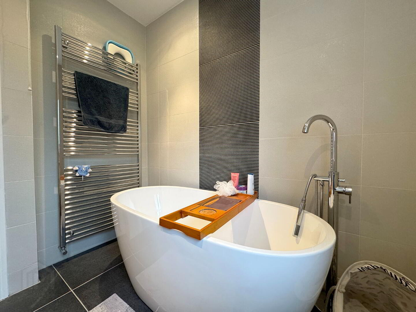 29 Lotus Heights 18 of 20