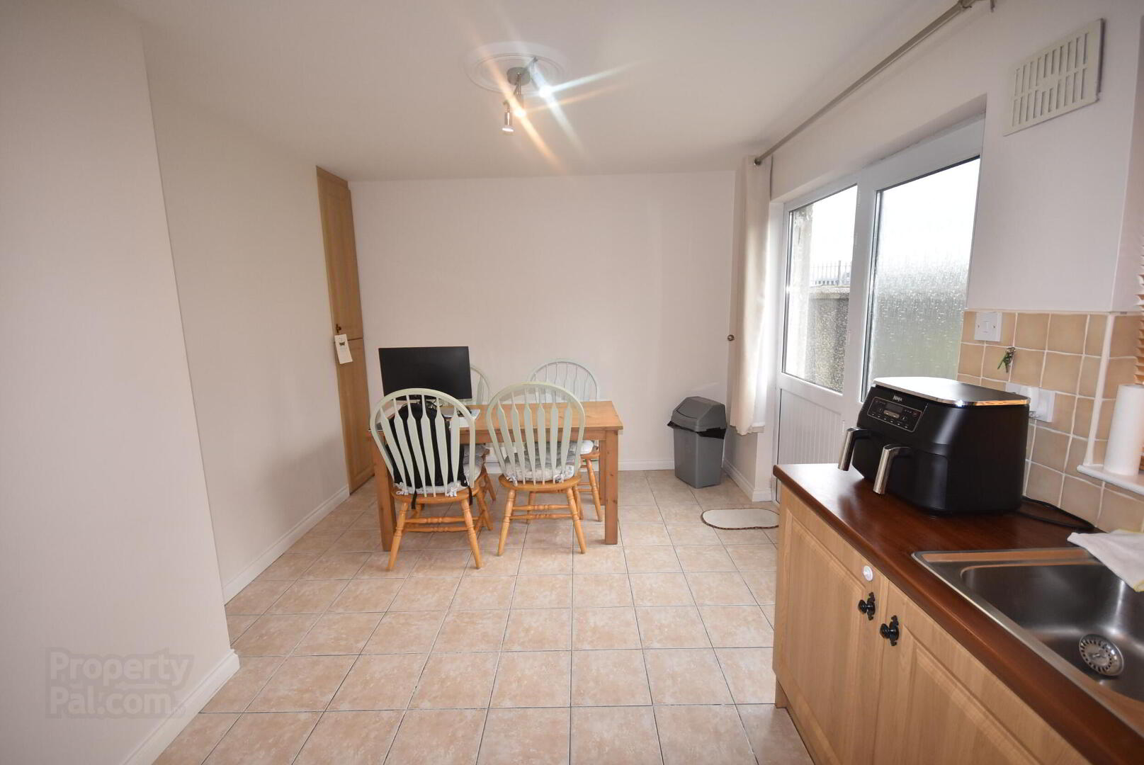 33 Slieve Snacht Close 8 of 12