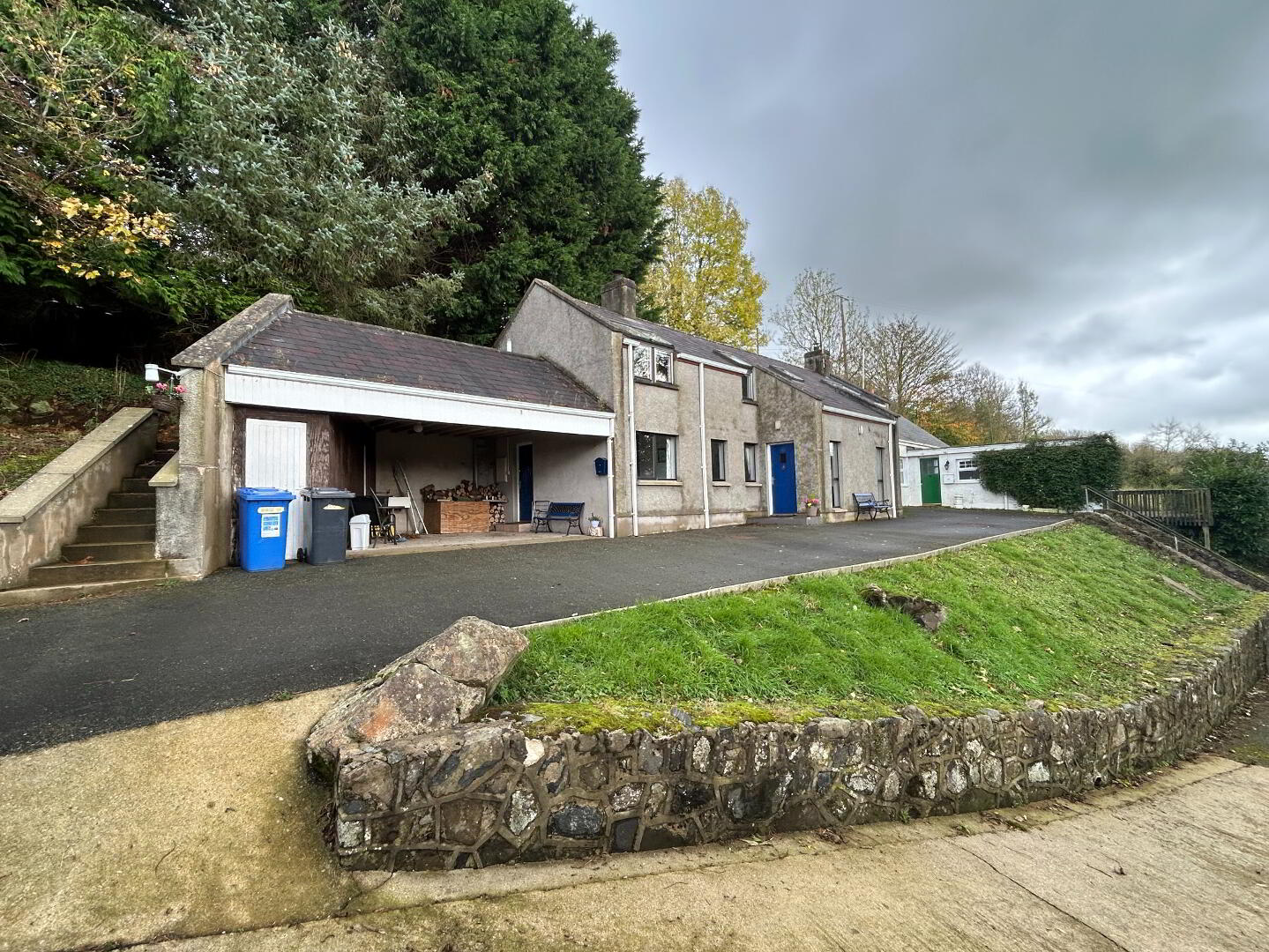 Bluebell House And Annie's Cottage, 39 & 41 Springhill Road