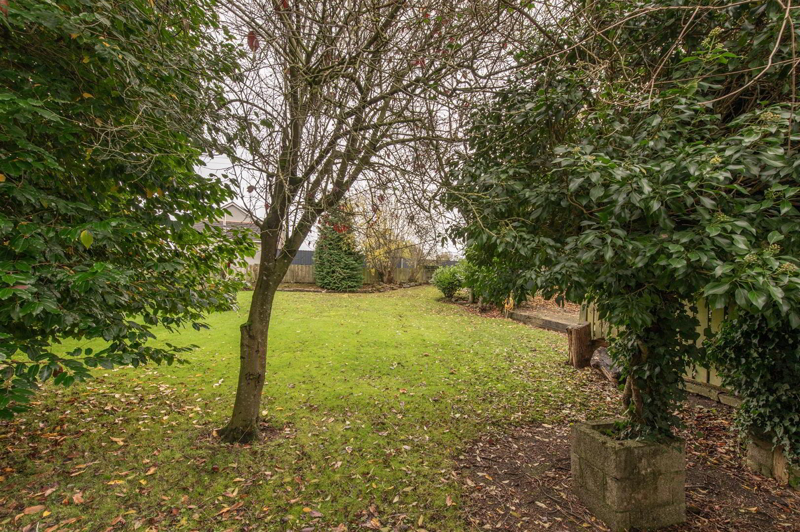 15 Barrack Hill 24 of 26