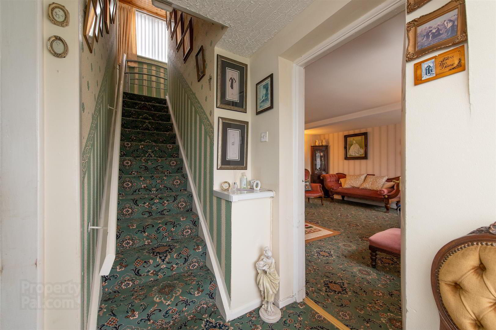 15 Barrack Hill 14 of 26