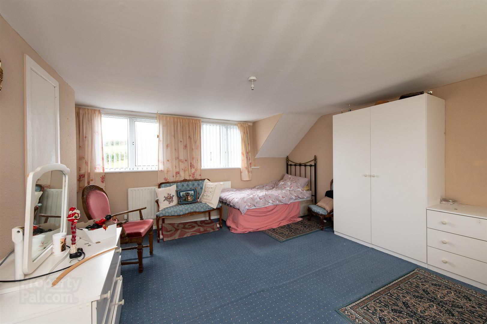 15 Barrack Hill 16 of 26