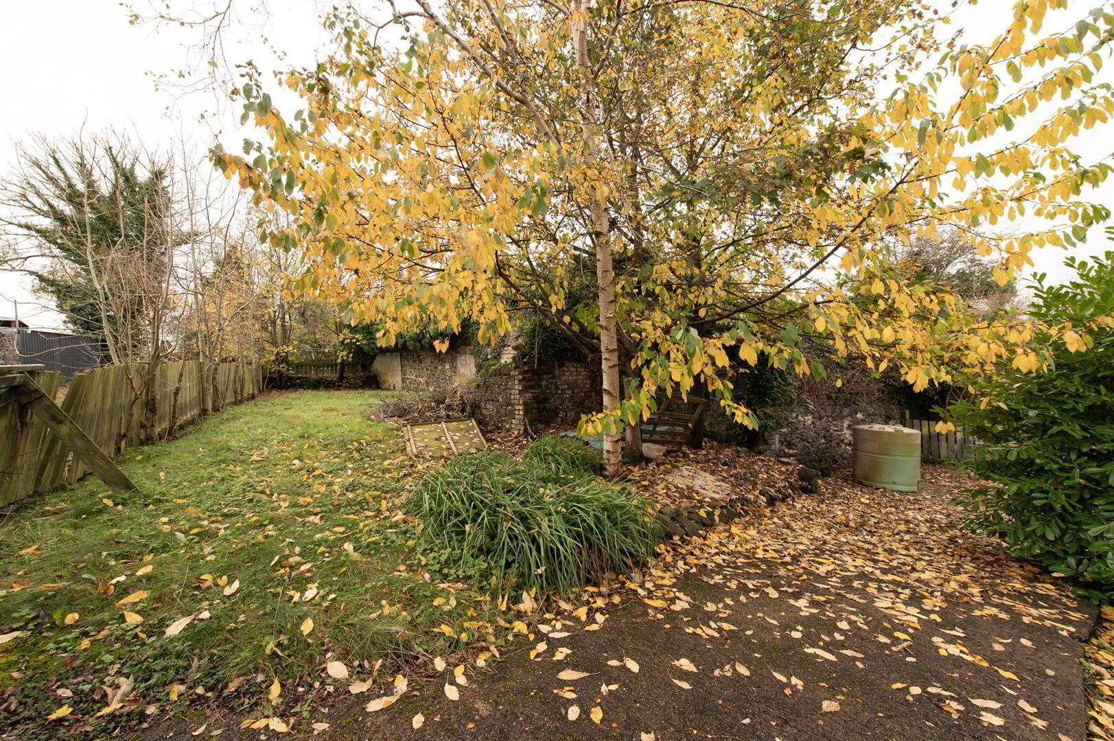 15 Barrack Hill 21 of 26