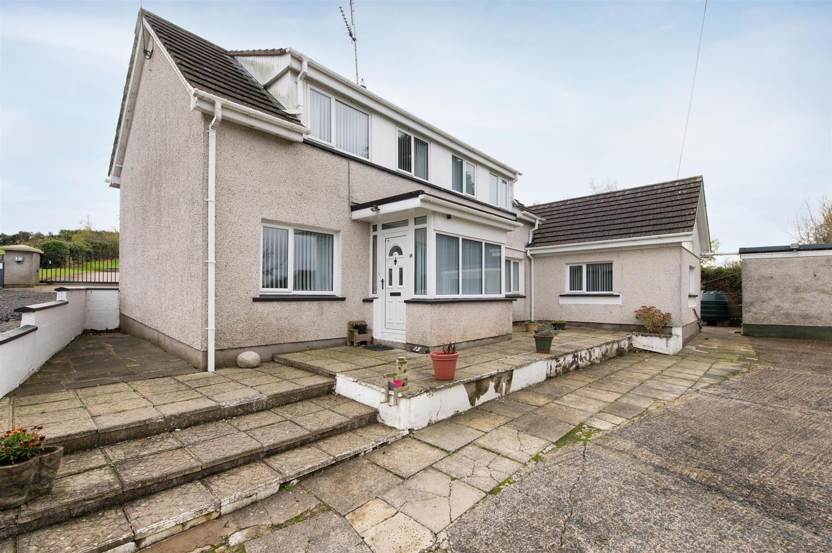 15 Barrack Hill 26 of 26