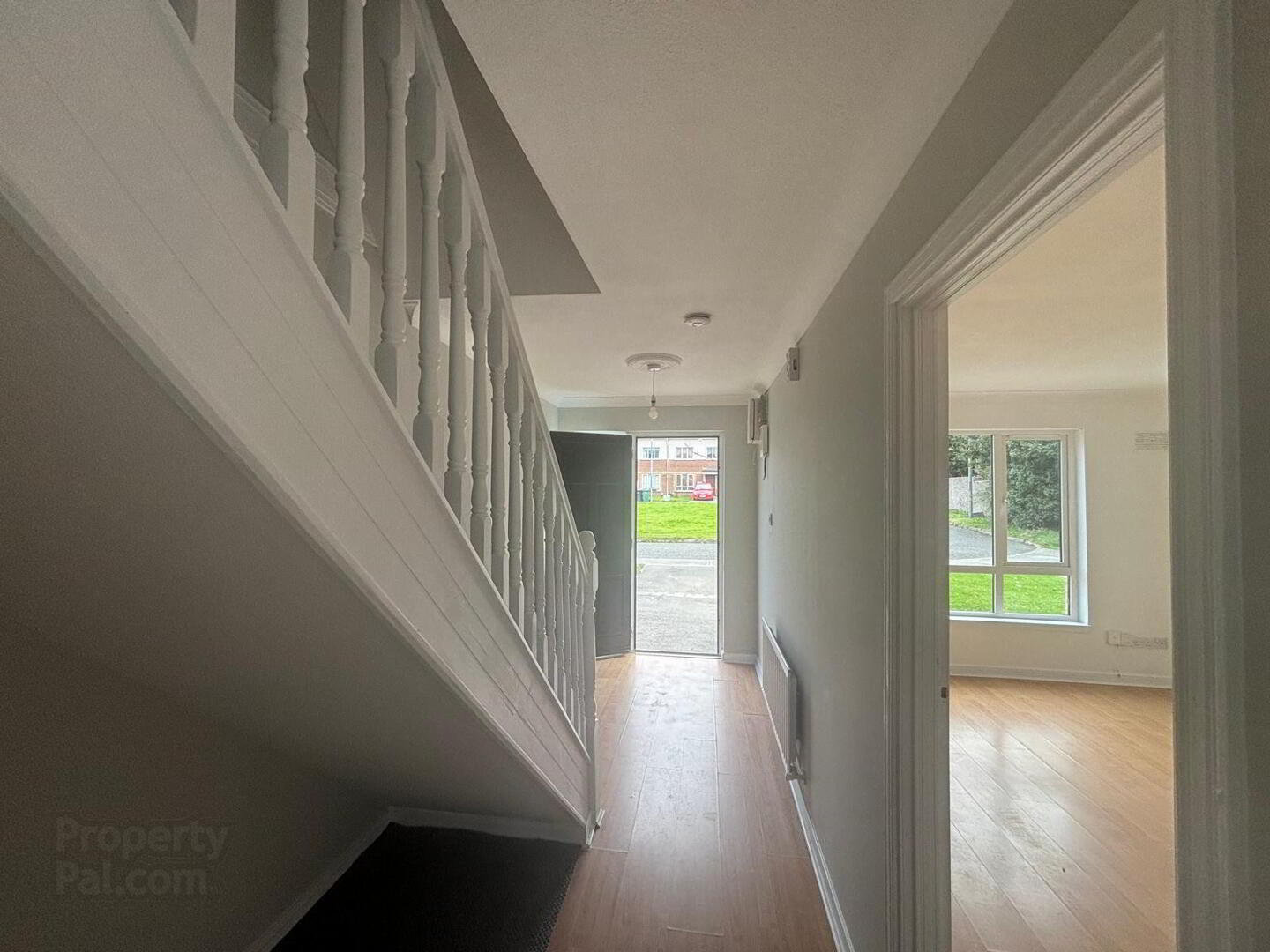 9 Cedarfield Close Donore Road 6 of 14