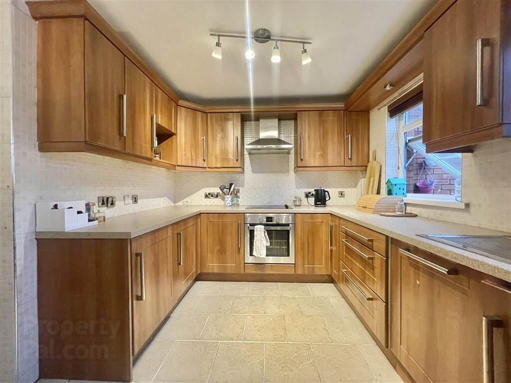 7 Sorella Street 5 of 14