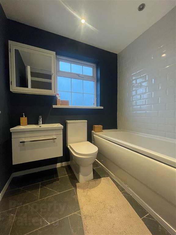 7 Sorella Street 13 of 14